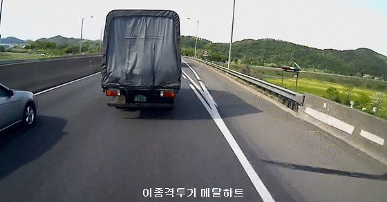 i14696330811.gif