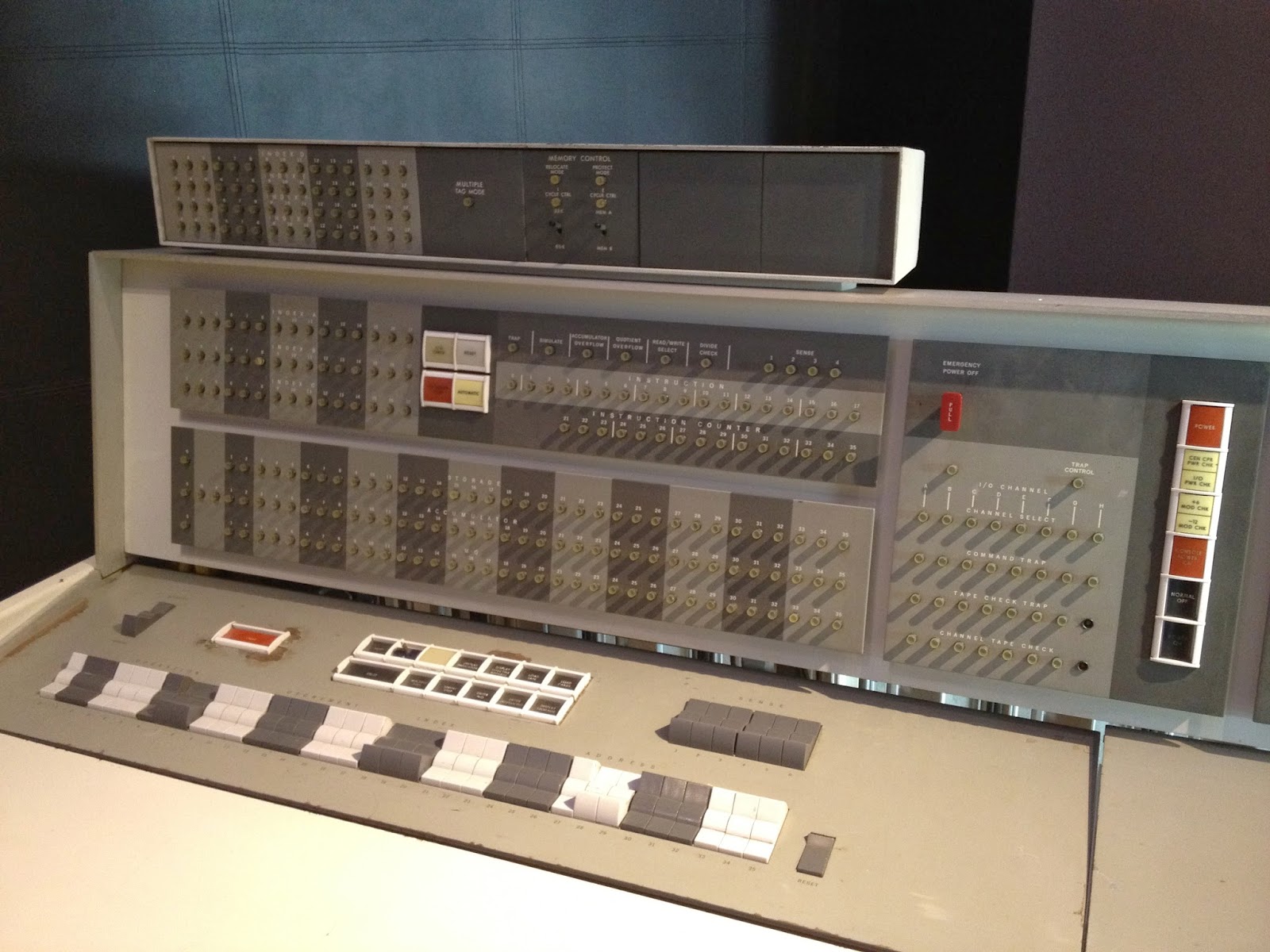 História da Informática : 2ªGeração