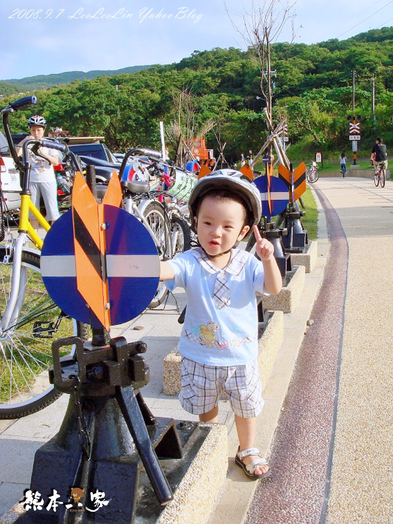 新北貢寮單車遊景點|福隆舊草嶺隧道