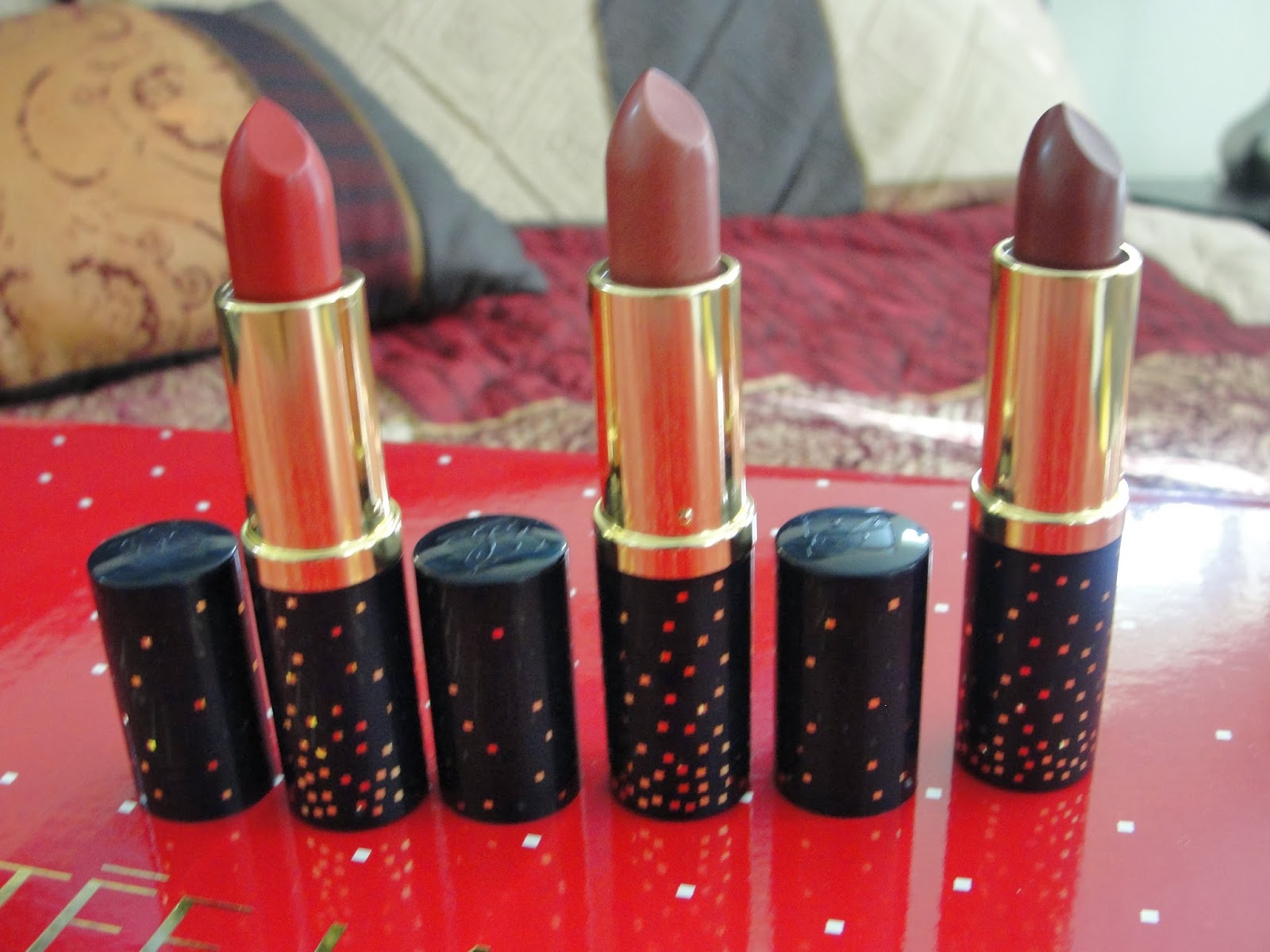 Estee Lauder Blockbuster Holiday Set