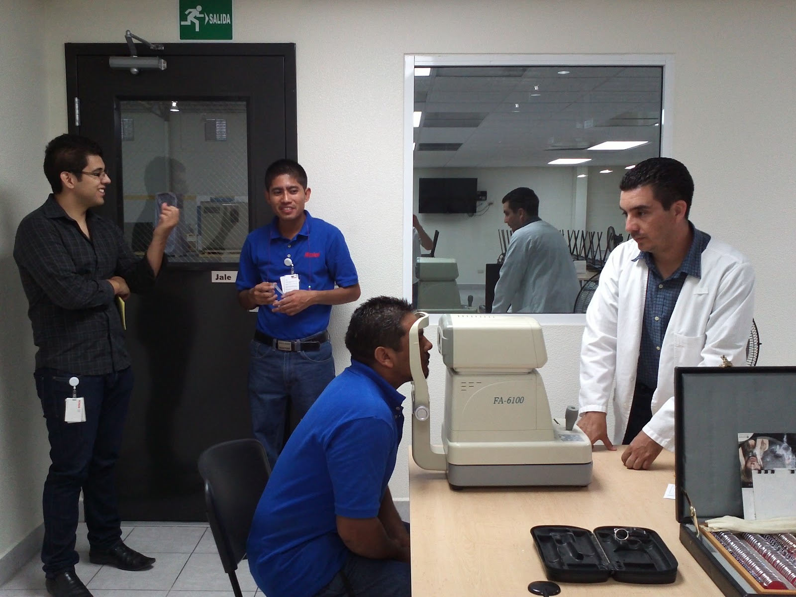 ESPECIALIDADES OPTICAS Revision visual en Maysteel