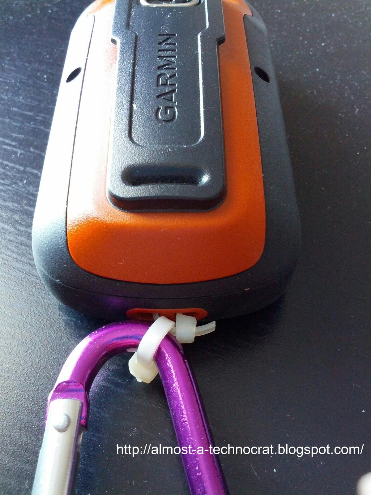 Do it yourself Garmin eTrex 20 carabiner clip