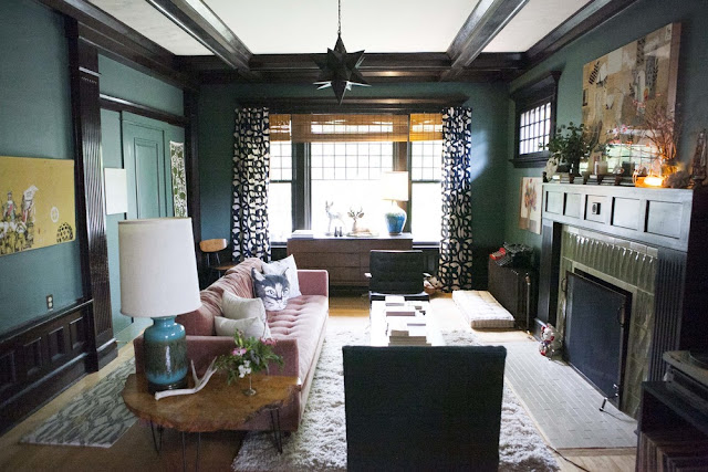 Vintage décor mix makes eclectic boho home - living room 1 BoHoHome.com @bohosusan
