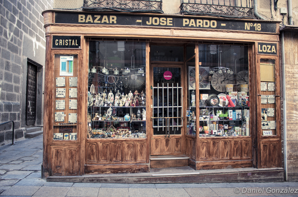 Bazar José Pardo, Avila 2013 Bazar José Pardo, Avila 2013