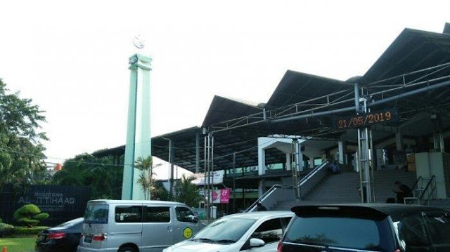 Tampung Massa Aksi 22 Mei, Takmir Masjid Al Ittihaad Ditangkap Tampung Massa Aksi 22 Mei, Takmir Masjid Al Ittihaad Ditangkap