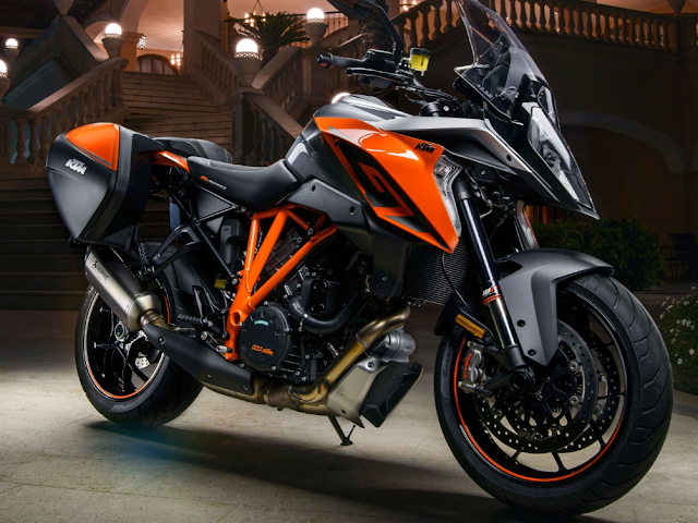 2017 KTM 1290 Super Duke GT Redesign, Specs And Review