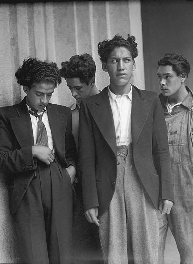 30 Amazing Vintage Photographs That Document Everyday Life in Mexico