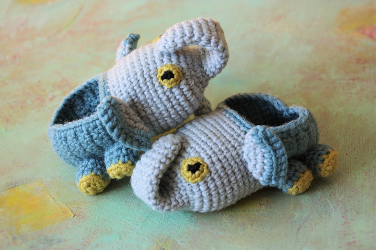 HAPPYAMIGURUMI: Fun Feet, Creature Feetures - 30 Crochet ...
