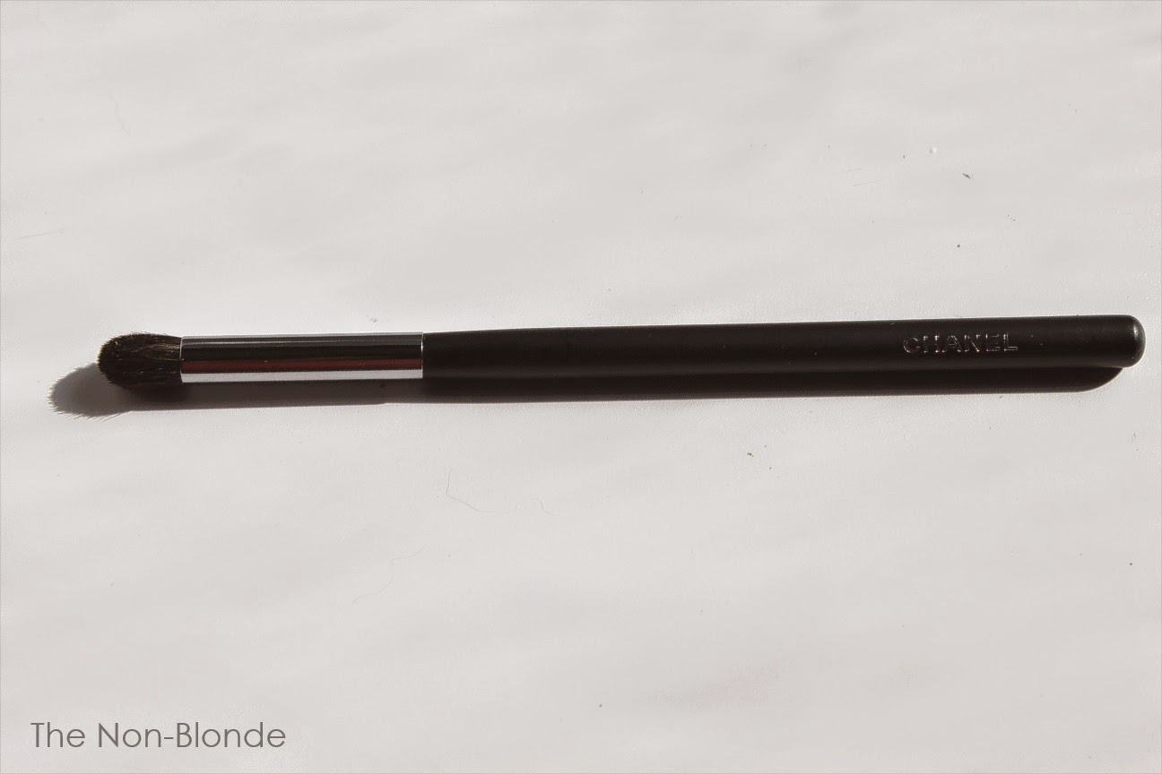 Chanel Large Tapered Blending Brush 19 The NonBlonde
