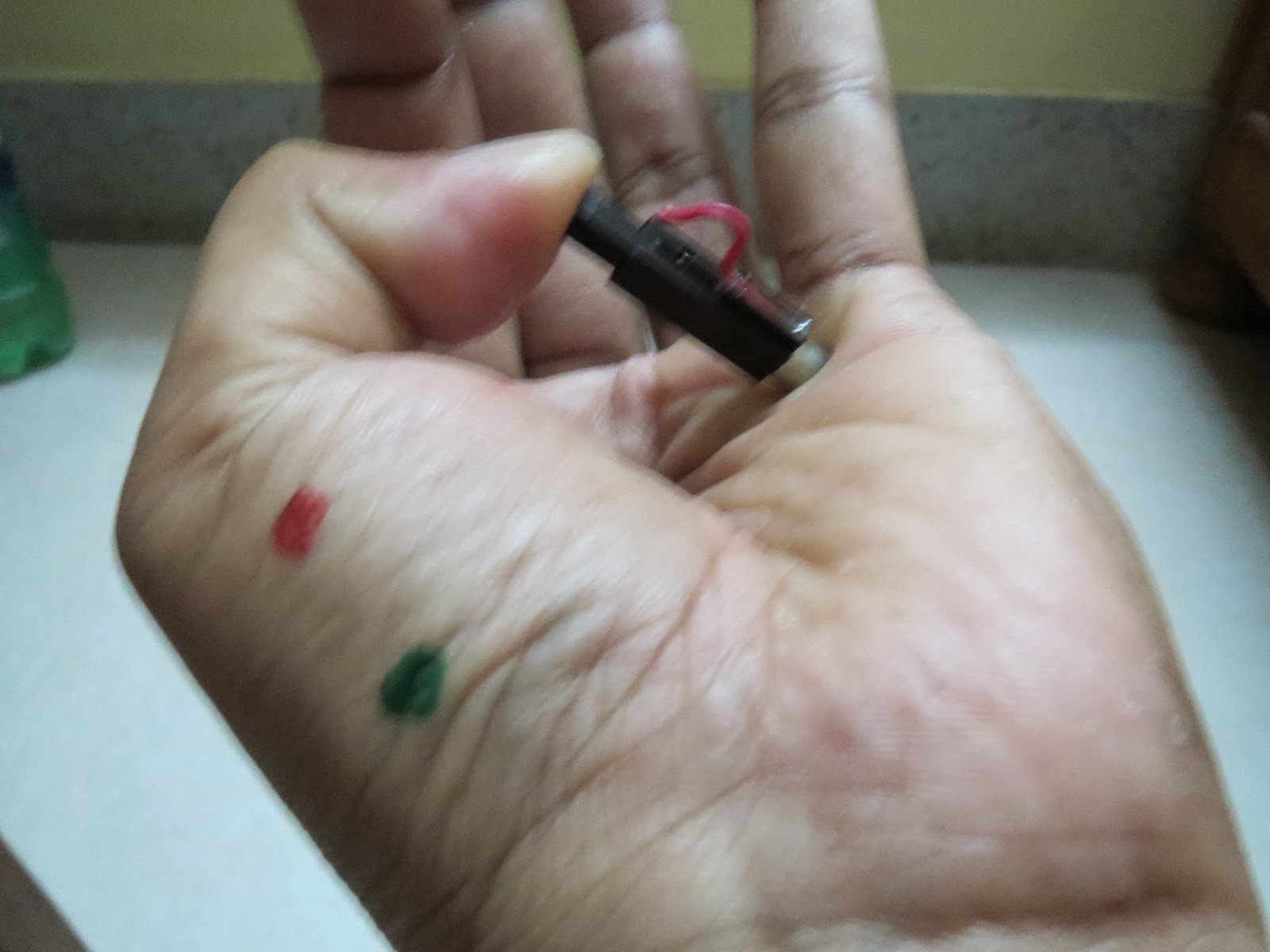Physiology physics woven fine: Surface EMG from Thumb: Strongly 'Opposed'