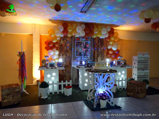 Decoração tema da Oncinha para festa feminina - Mesa de aniversário provençal simples Decoração tema da Oncinha para festa feminina - Aniversário infantil, adolescentes e adultas