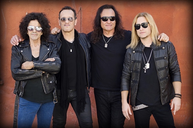 Dio the last in line 1984. Last in line. Dio "last in line". Last in line группа. Last in line.