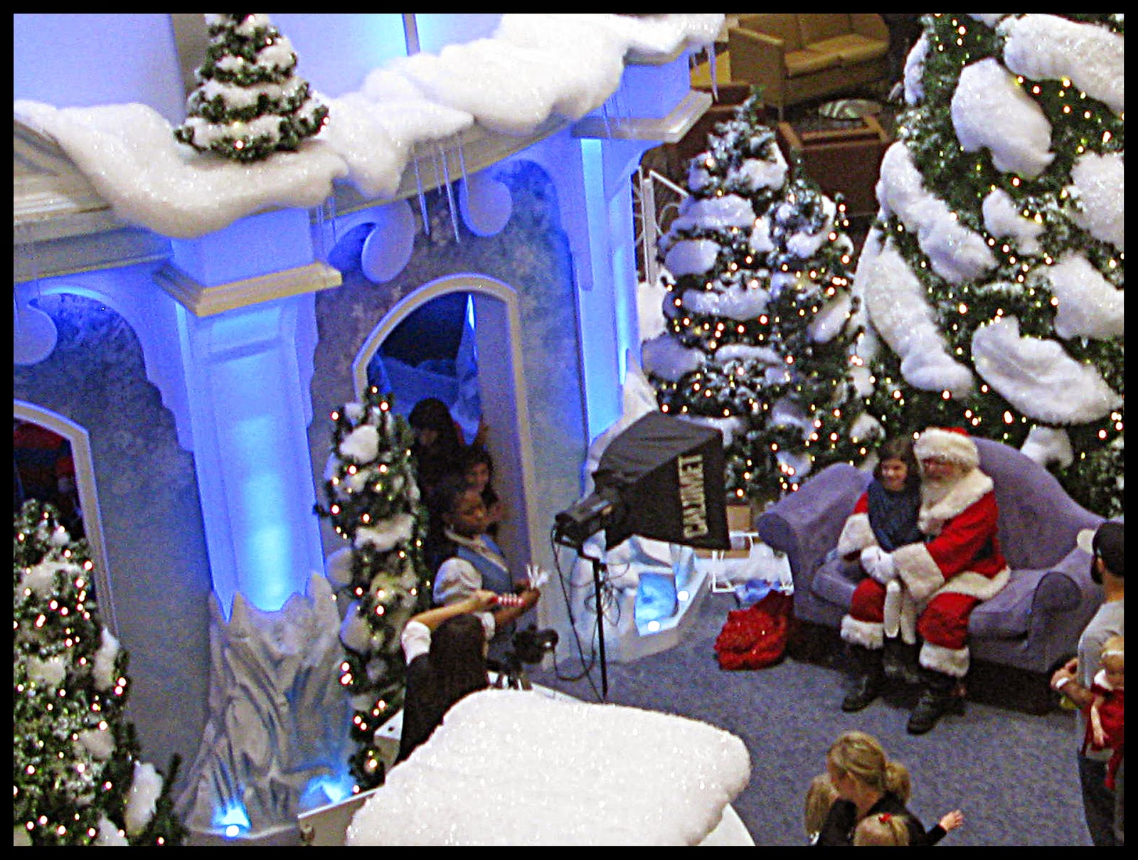 David Hoyt's Blog Santa Is Keeping Busy At The Cherry Creek Mall