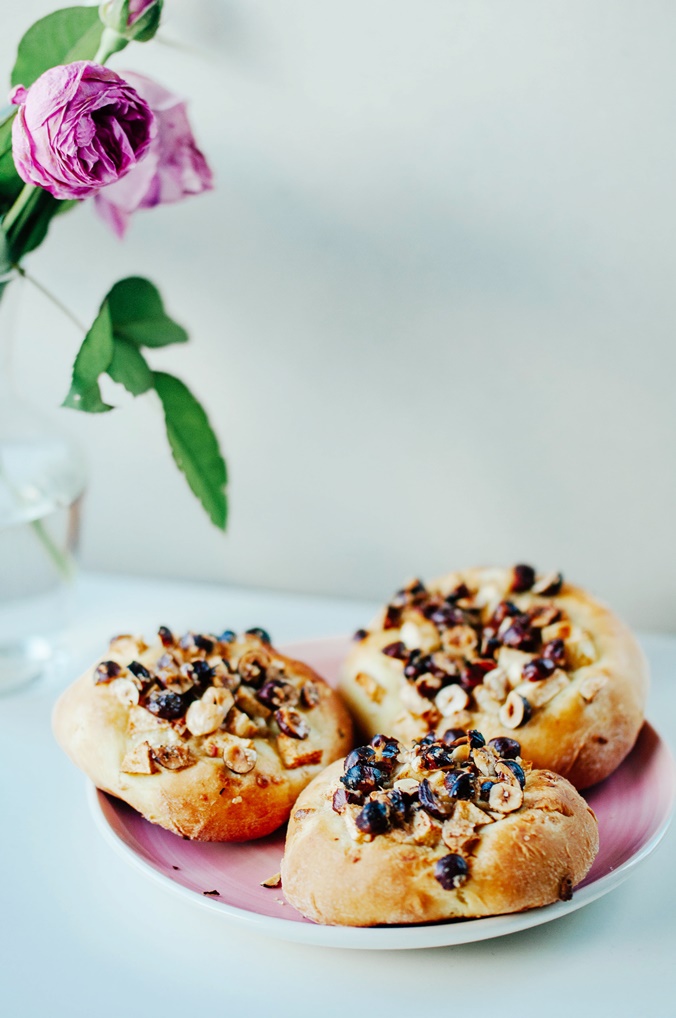 Roses in the Oven Apple, halva & hazelnut buns