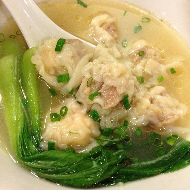 Ω over the moon The Roast House, Kuchai Lama