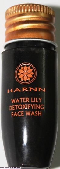 Harnn Water Lily Detoxifying Face Wash review