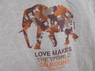 ゾウのプリント動物の合わせ絵になっている