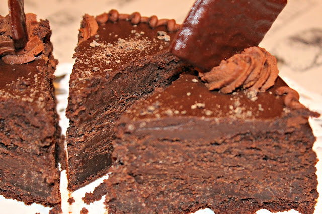 EL MEJOR PASTEL DE CHOCOLATE Y REMOLACHA {THERMOMIX} EL MEJOR PASTEL DE CHOCOLATE Y REMOLACHA {THERMOMIX}