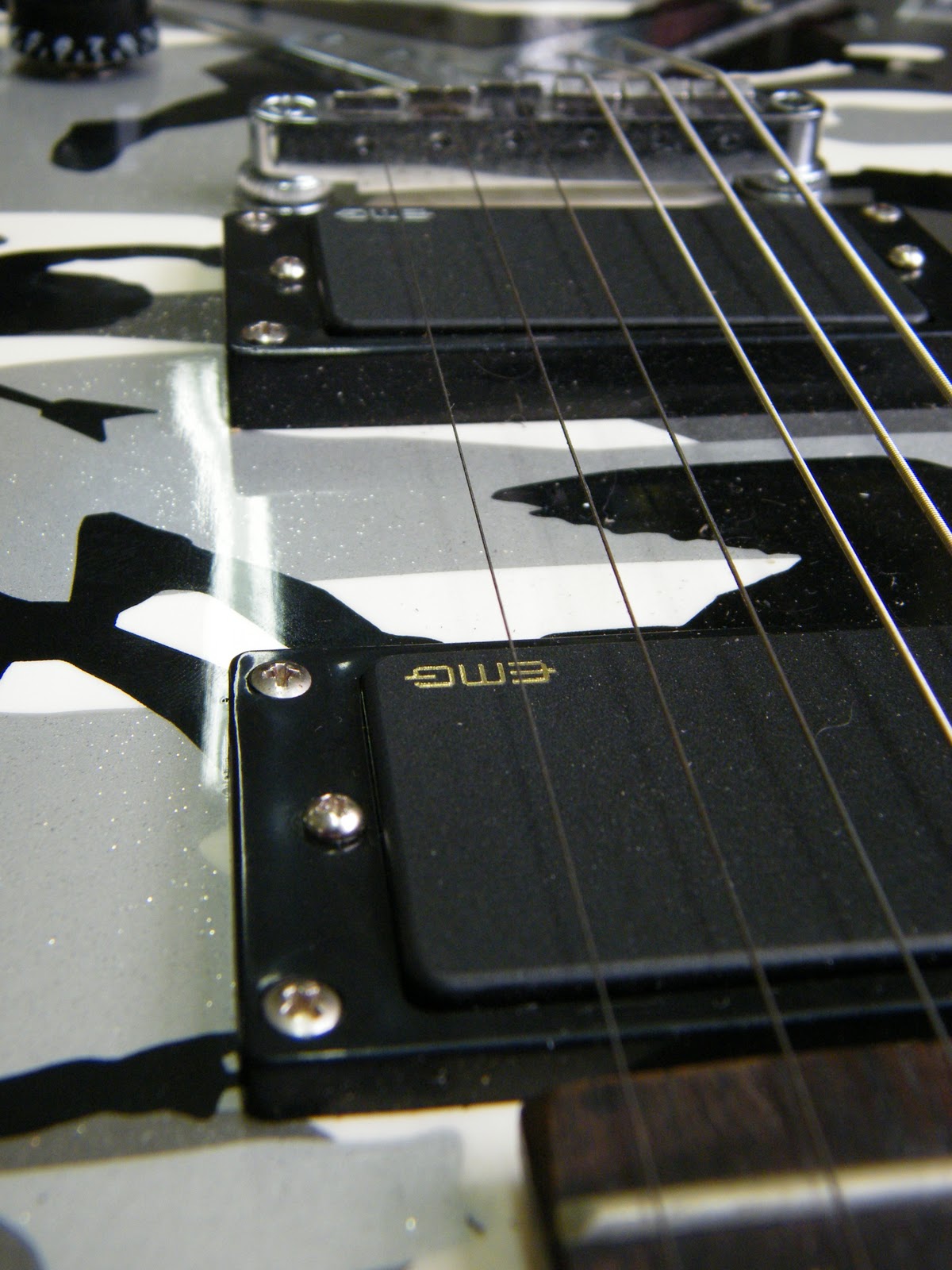 Mr Glyn's Pickups Battery compartment for EMG's