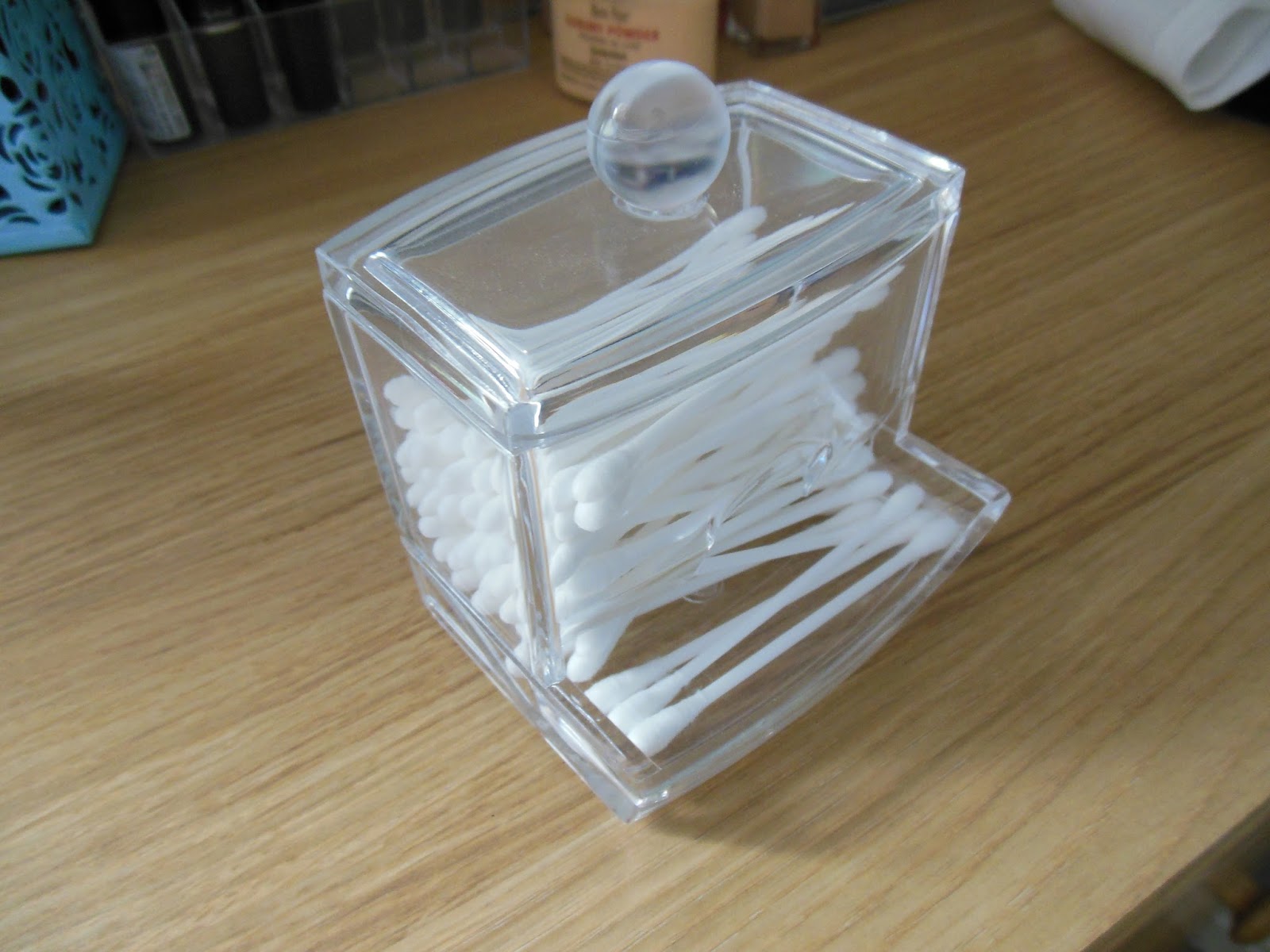 Fabuleuse Beauty Affordable Cotton Bud Holder