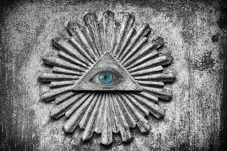 Konspirasi Illuminati di Balik Peristiwa Holocaust Konspirasi Illuminati di Balik Peristiwa Holocaust