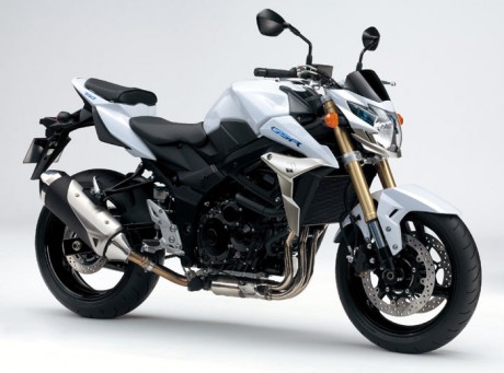 2011Suzuki GSR750 and RG500 XR14.jpg