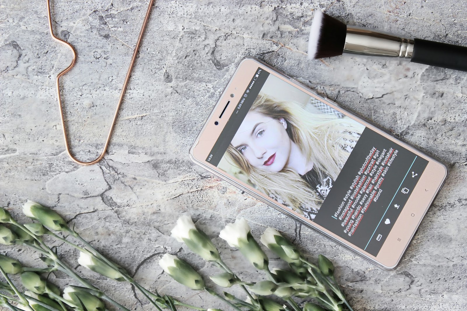 Autohash aplikacja Instagram narzędzie - telefon Xiaomi Mi Max Prime opinia recenzja Automatycznie dobierane hashtagi? To możliwe - Autohash # - oto proste i darmowe narzędzie blogera dostępne w sklepie Play. Hasła: najlepsze narzędzia do blogowania, aplikacja do: Instagram, rankign pomocy blogera. Najlepsze hashtagi na Instagram.