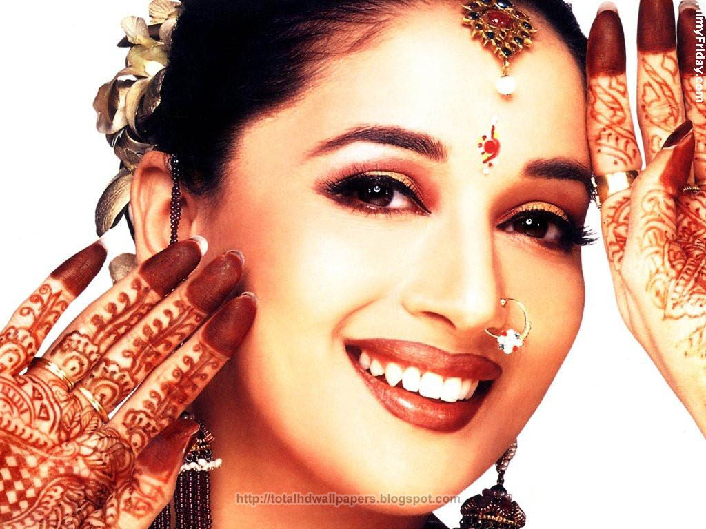 Bollywood Actress High Quality Wallpapers: Madhuri Dixit HD Wallpapers