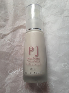 One product review petit jardin hand cream honey and propolis/ miele One product review petit jardin hand cream honey and propolis/ miele
