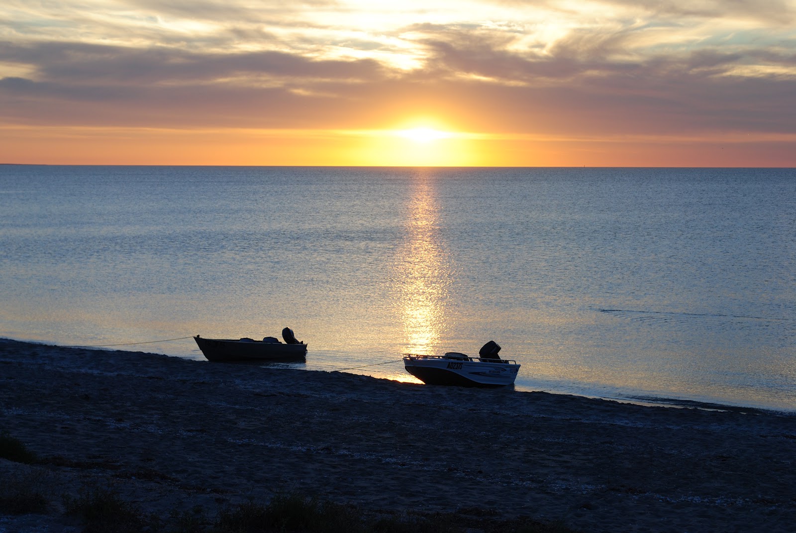 deb and trev's travels Blog update. "Butlers and Burners Beach"