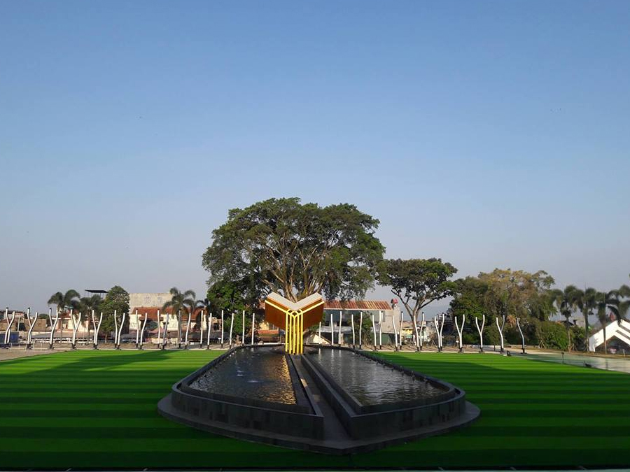 Tak Hanya Di Bandung Taman Alun Alun Instagramable Ada Di Tak Hanya Di Bandung Taman Alun Alun Instagramable Ada Di