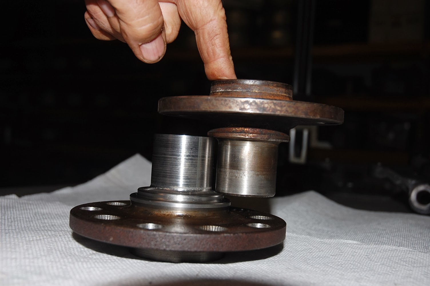 MiataV8 Conversion: Five Lug Conversion