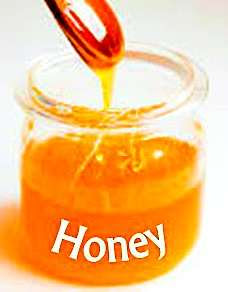 Benefits of Honey Helps to reduce Hair Fall