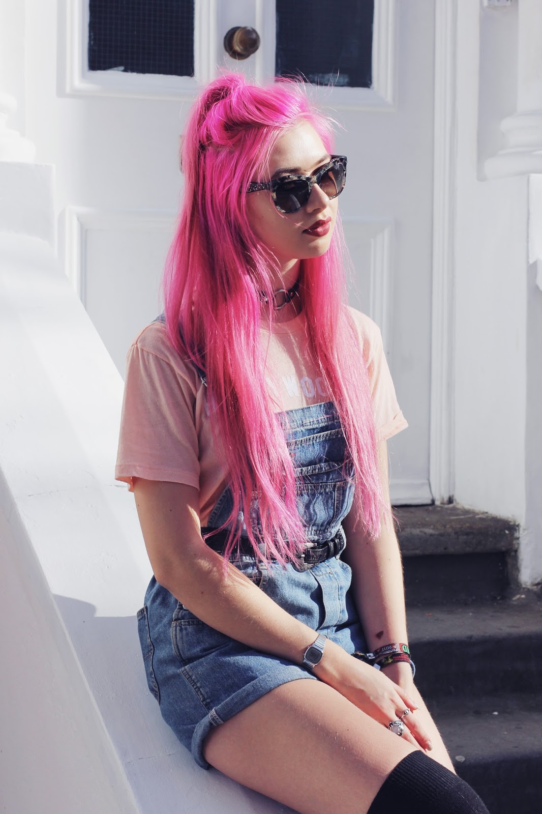 Девочка с сине розовыми волосами. Розовые волосы. Образ с розовыми волосами. Стиль с розовыми волосами. Розово голубые волосы.