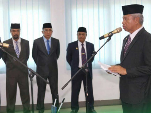 Burhan Abdurahman Lantik 70 Pejabat Administrator di Pemkot Ternate Burhan Abdurahman Lantik 70 Pejabat Administrator di Pemkot Ternate