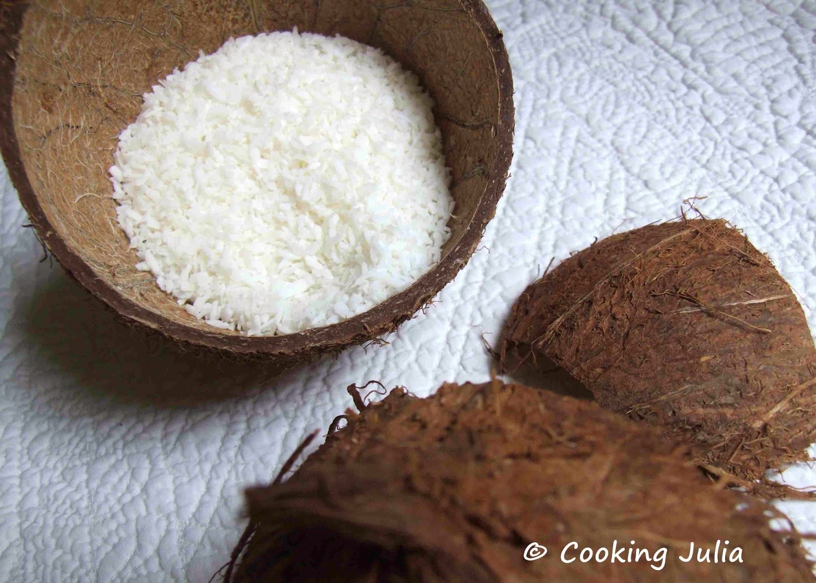 COOKING JULIA : NOIX DE COCO FRAÎCHE RÂPÉE