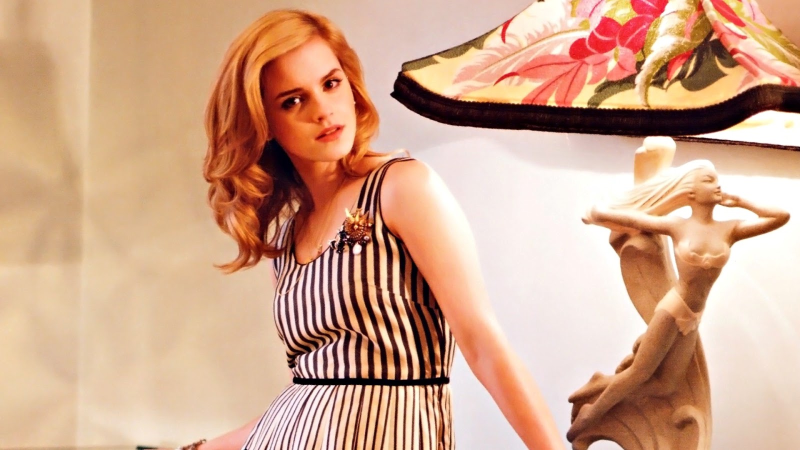 Emma Watson Hot Hd Wallaper : Hot Hd wallpaper. 
