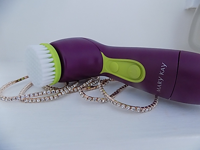 Mary Kay Skinvigorate Cleansing Brush