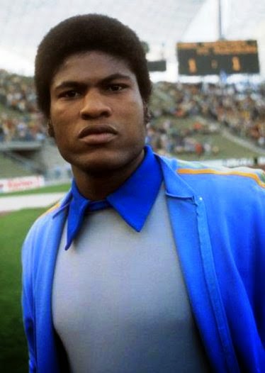 ALLA FINE DEL PRIMO TEMPO Appunti di calcio romantico: Henry Francillon ...