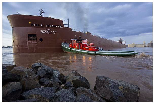 http://www.mprnews.org/story/2014/09/20/longest-ship-on-lake-superior-runs-aground-in-duluth-harbor