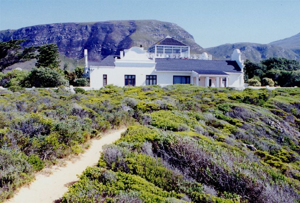 Hermanus Grande Villa overlooking Walker Bay in South Africa