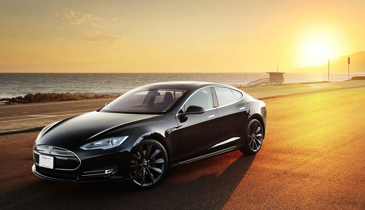 The unmanned Tesla itself will travel through the whole of America