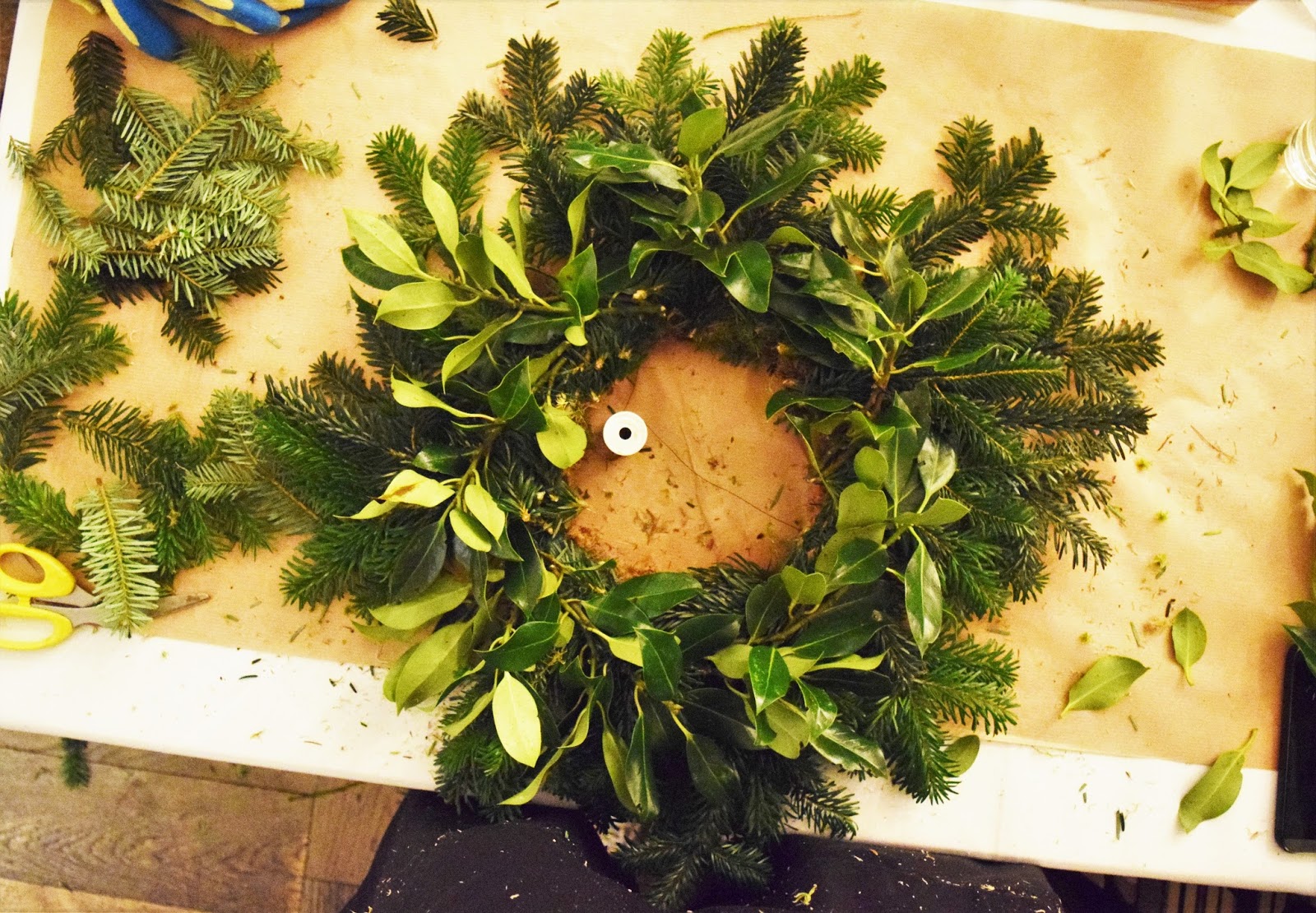 DIY NATURAL FOLIAGE CHRISTMAS WREATH A Life With Frills