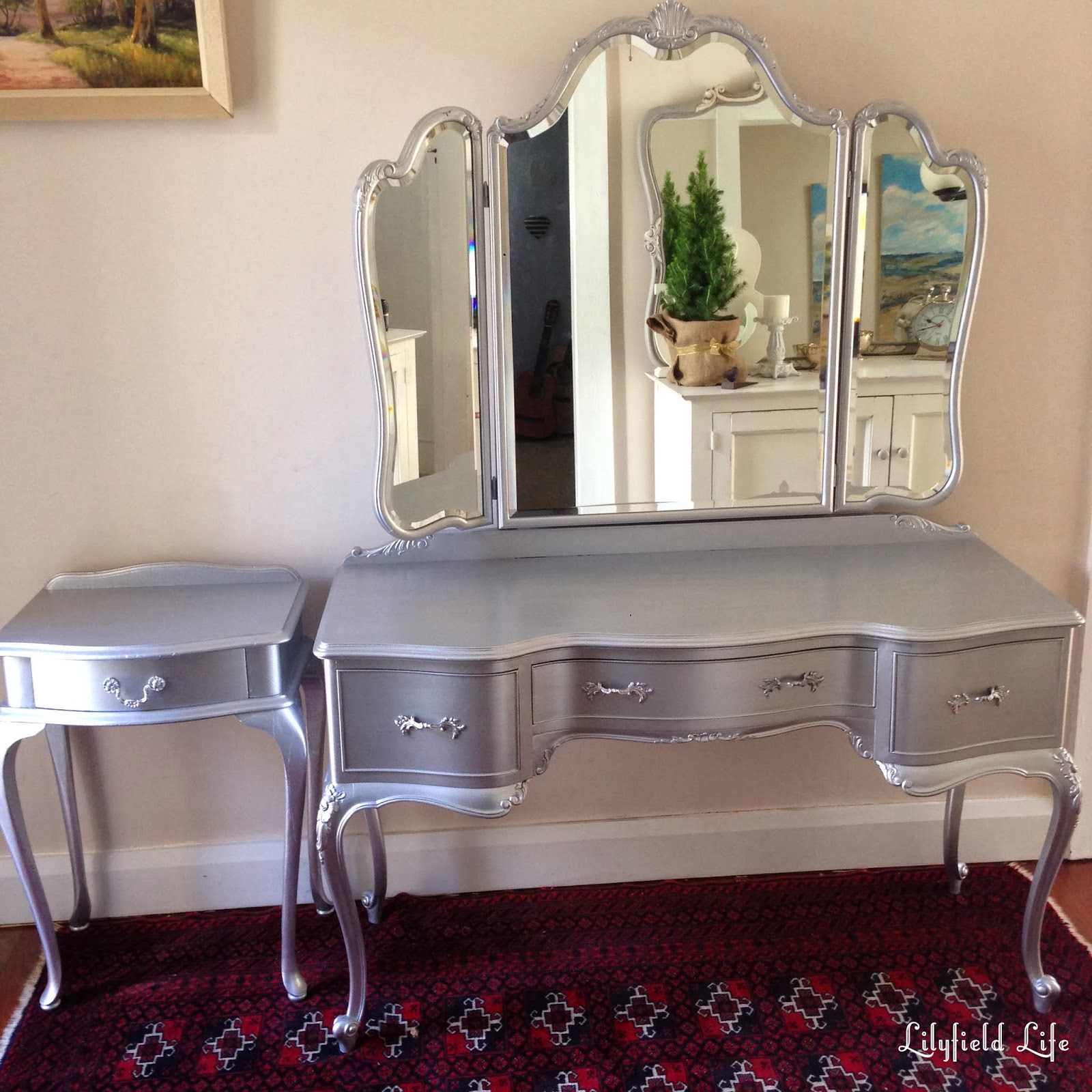 советский трельяж с зеркалом в интерьере