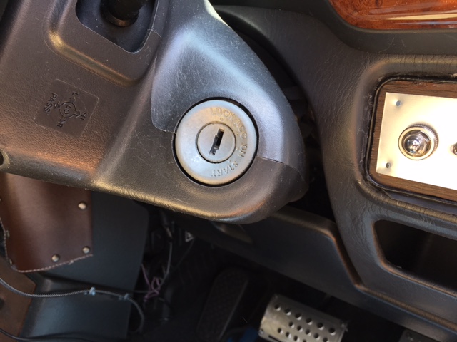 L700S ダイハツ ミラジーノ ステアリングシャフト キー