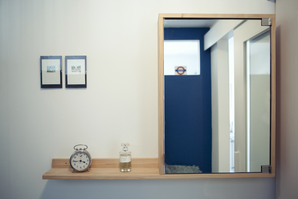 Hazte un mueble. O dos: El espejo del baño