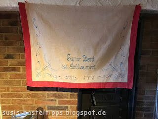 Großmutters Handarbeit: eigener Herd ist Goldes wert. vintage brautparty bridal shower spitze, überschlaglaken, diy stuhlhussen, großmutters Bettwäsche, Blümchenporzellan, Spitzendeckchen, Handarbeit, Hochzeit, Stampin Up! Demonstratorin in Coburg, Gastgeschenke mit BigShot und Raffaello
