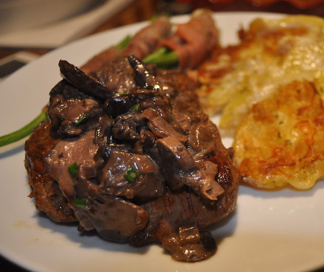 Mushrooms in red wine sauce