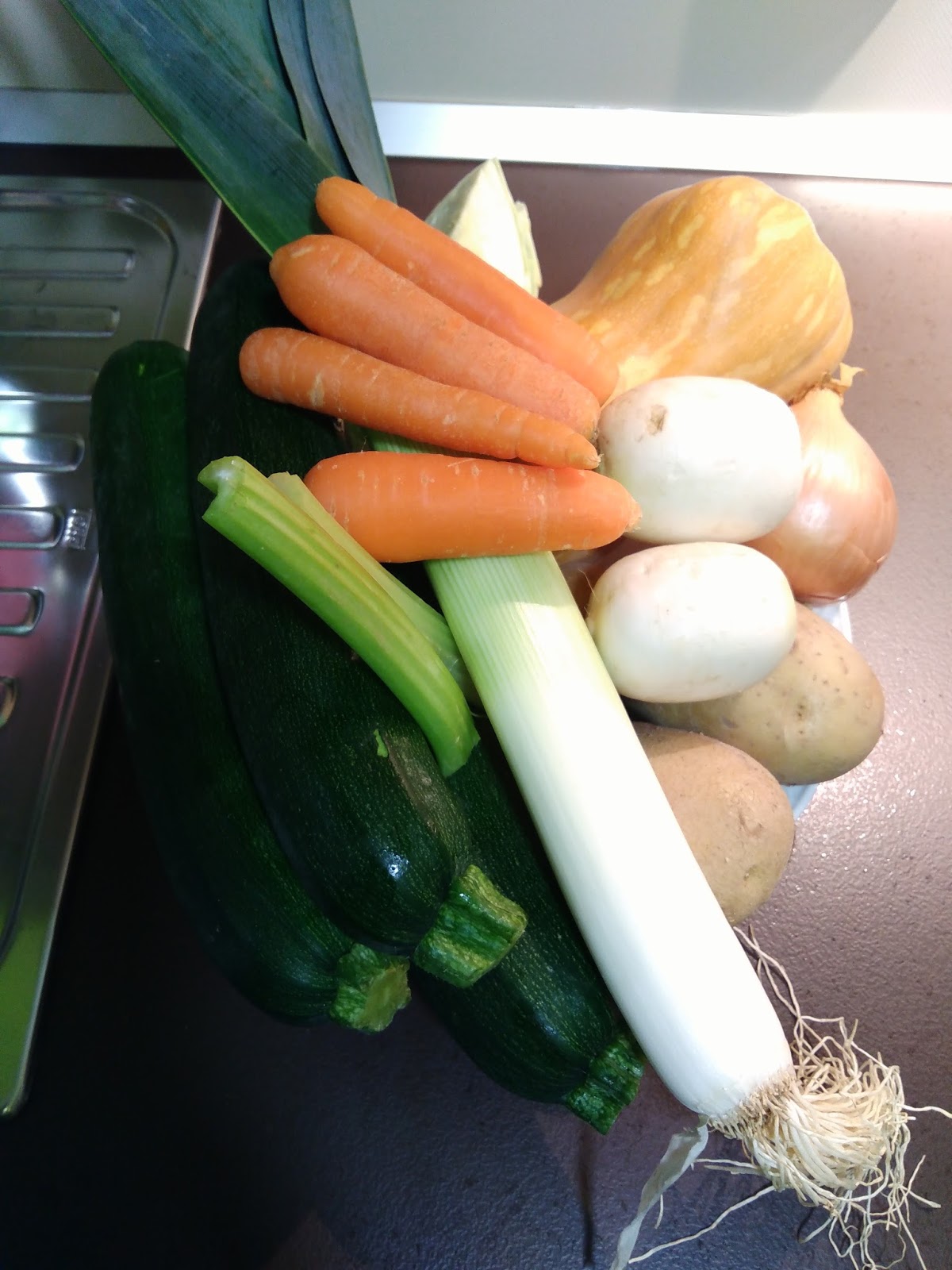 TrendyGirls10: Puré de verduras: calabacín, calabaza, zanahoria, nabo, patata...DE TODO ;)