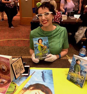 Gail Carriegr Wears a 1950s Kelly Green Day Dress with Silly Octopus Hat for RWA Nationals 2018 in Denver
